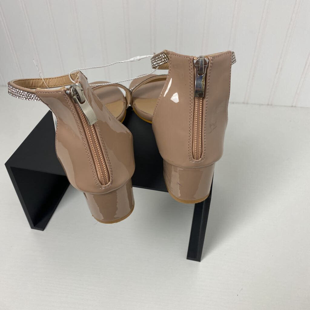 *CHUNKY PUMPS WITH RHINESTONES ACCENT BANDS AT ANKLE AND TOES