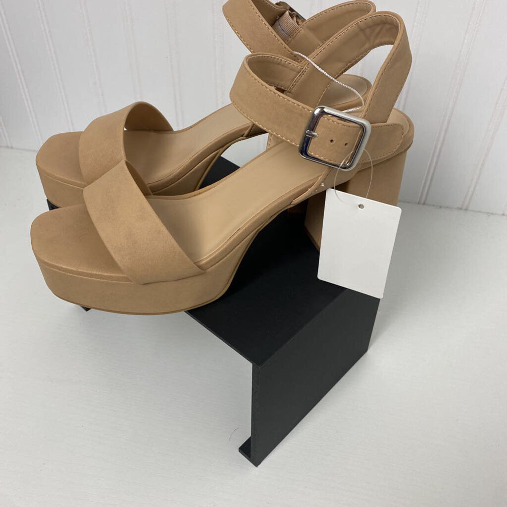 *CHUNKY HEELS NUDE COLOR PLATFORMS