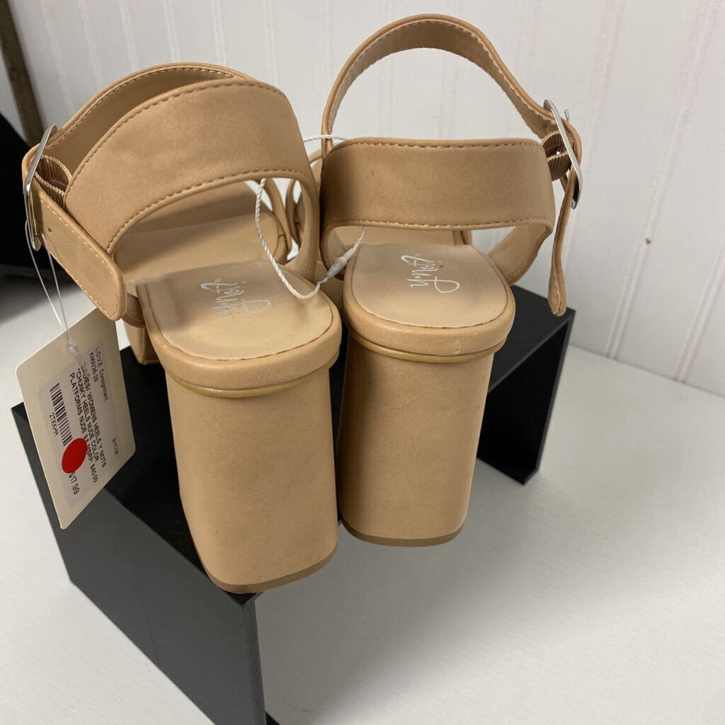 *CHUNKY HEELS NUDE COLOR PLATFORMS