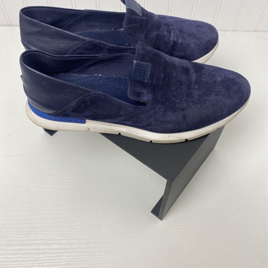 *SUEDE SLIP ON GANDO 0S