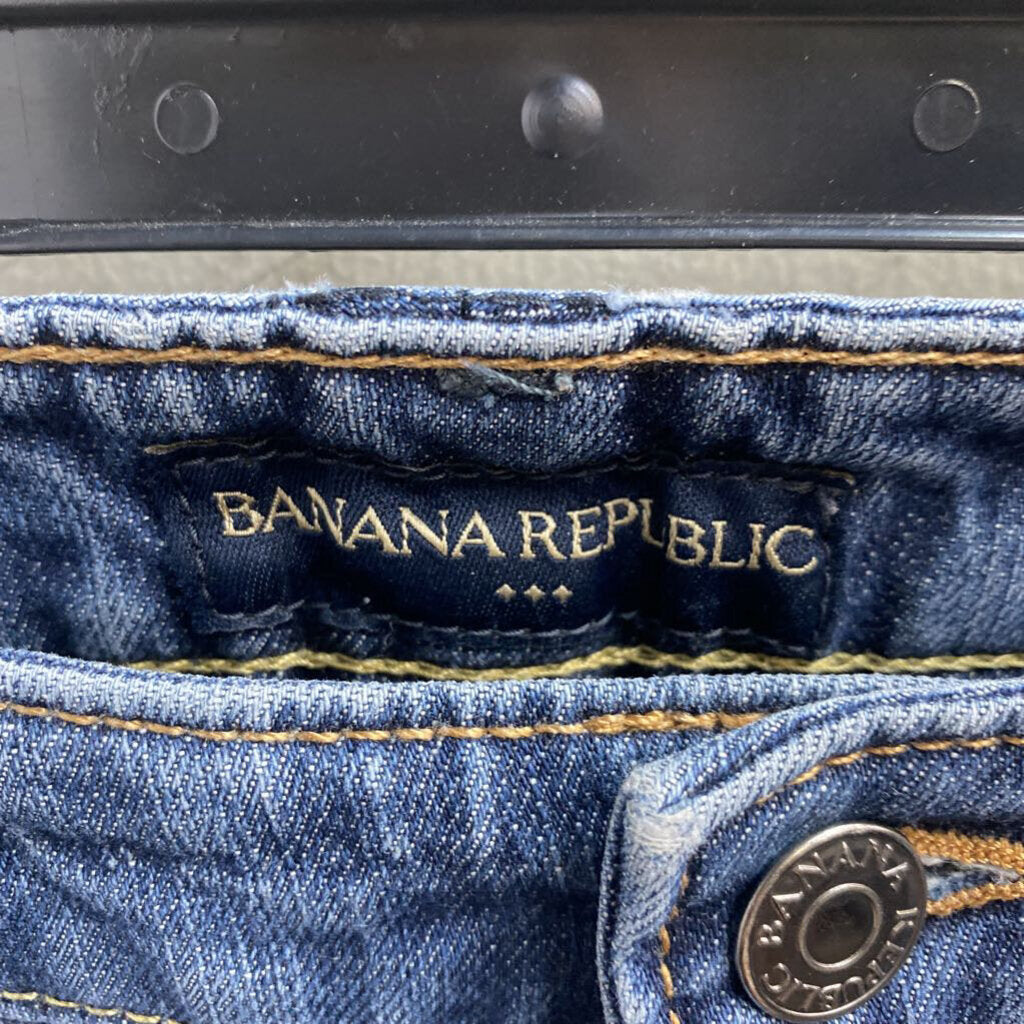 WIDE LEGGED JEANS