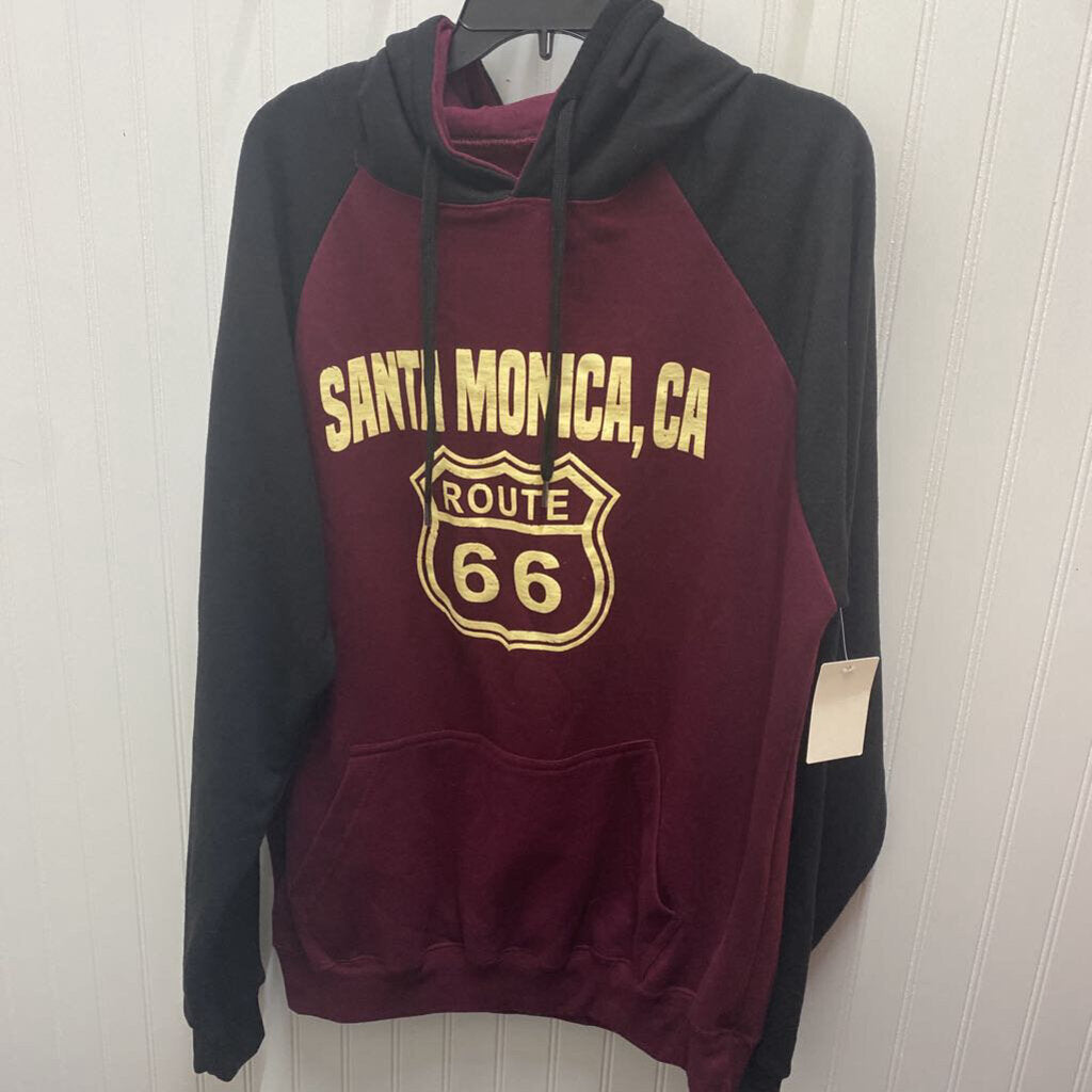 HOODED GRAPHIC SWEATSHIRT