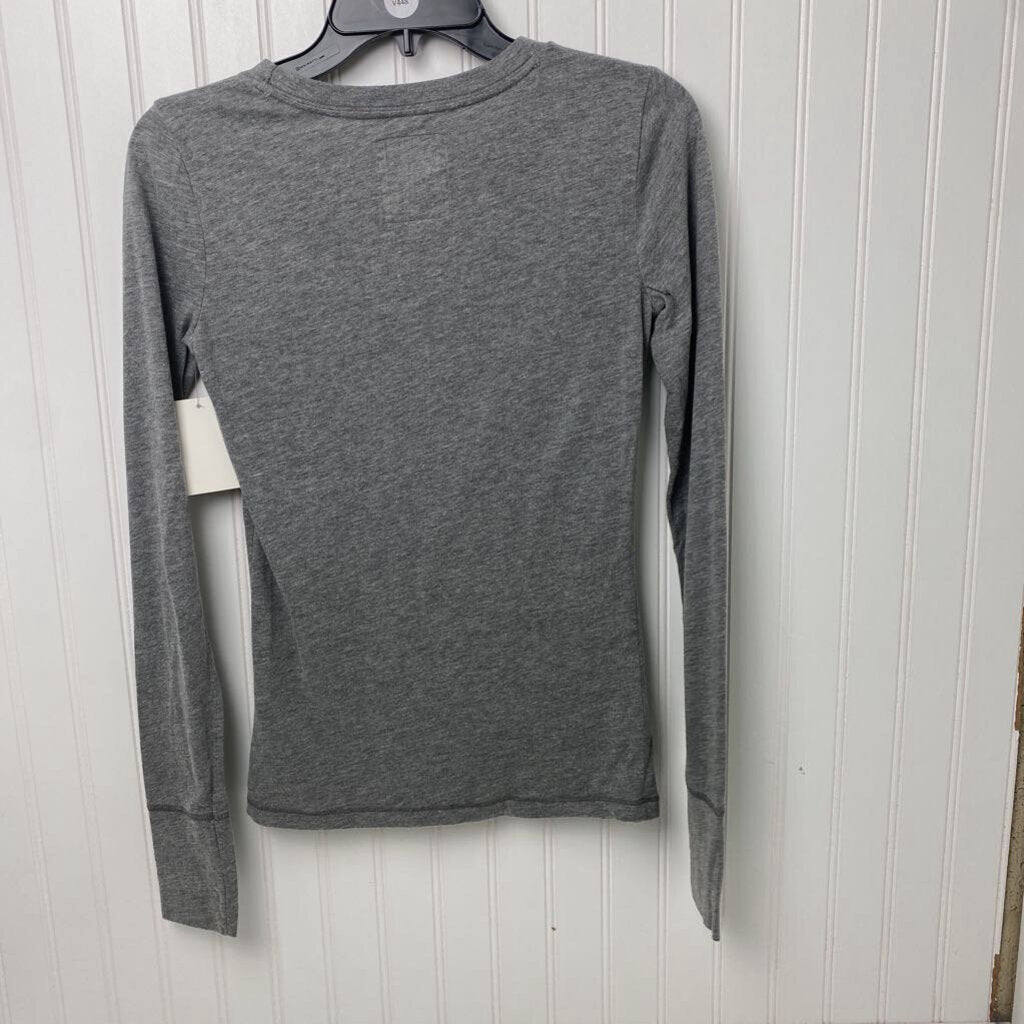 GRAPHIC LONG SLEEVED