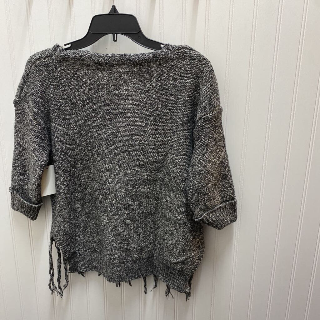 SHORT SLEEVE SWEATER
