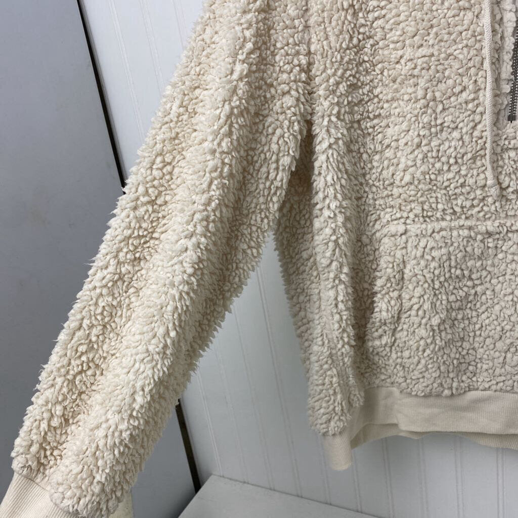 HOODED SHERPA PULLOVER