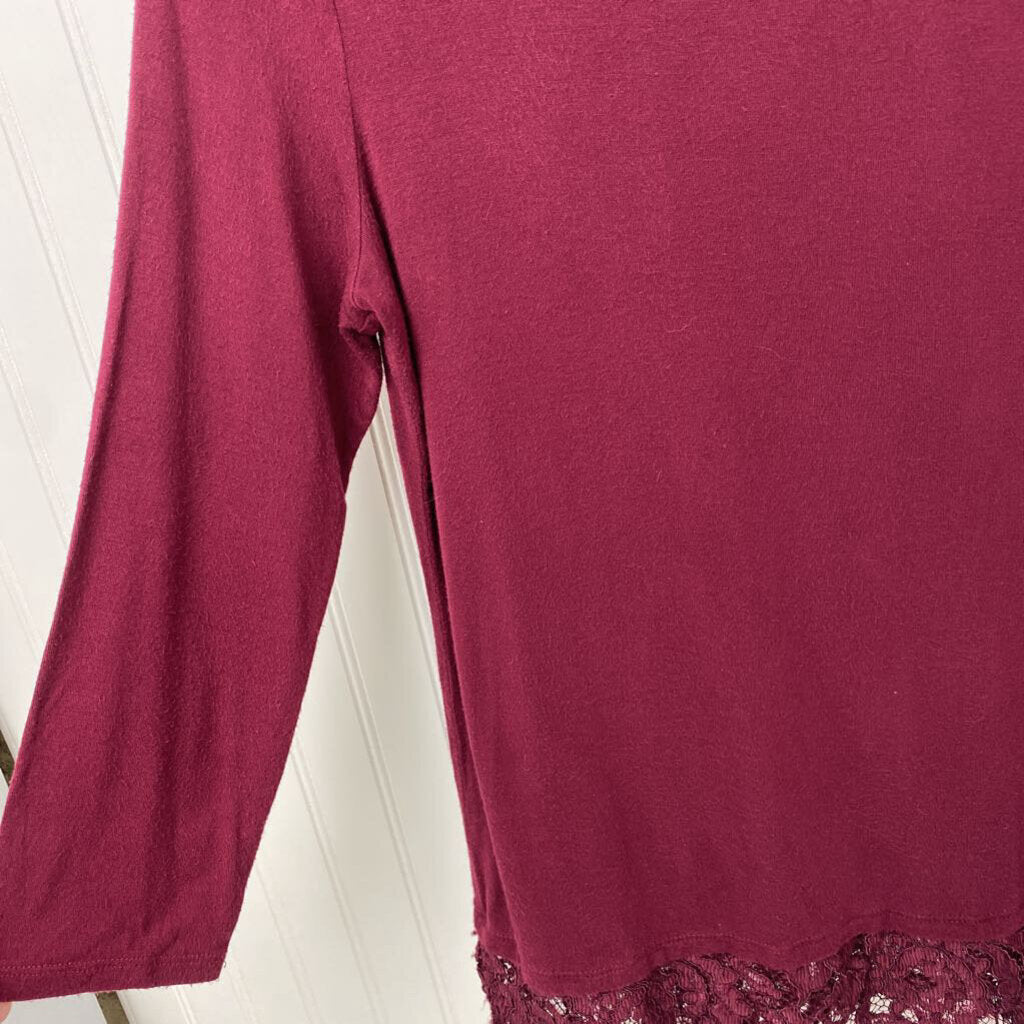 LACE HEMMED LONG SLEEVED