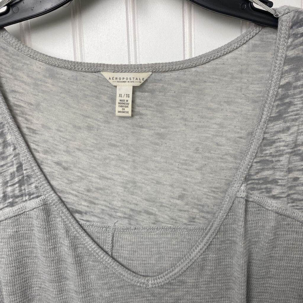 LONG SLEEVED V NECK