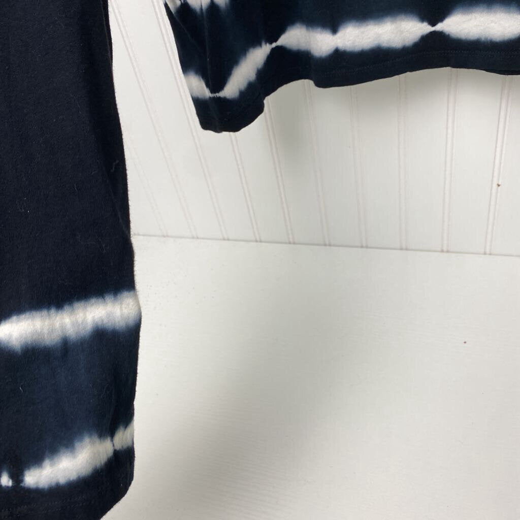 LONG SLEEVED V NECK
