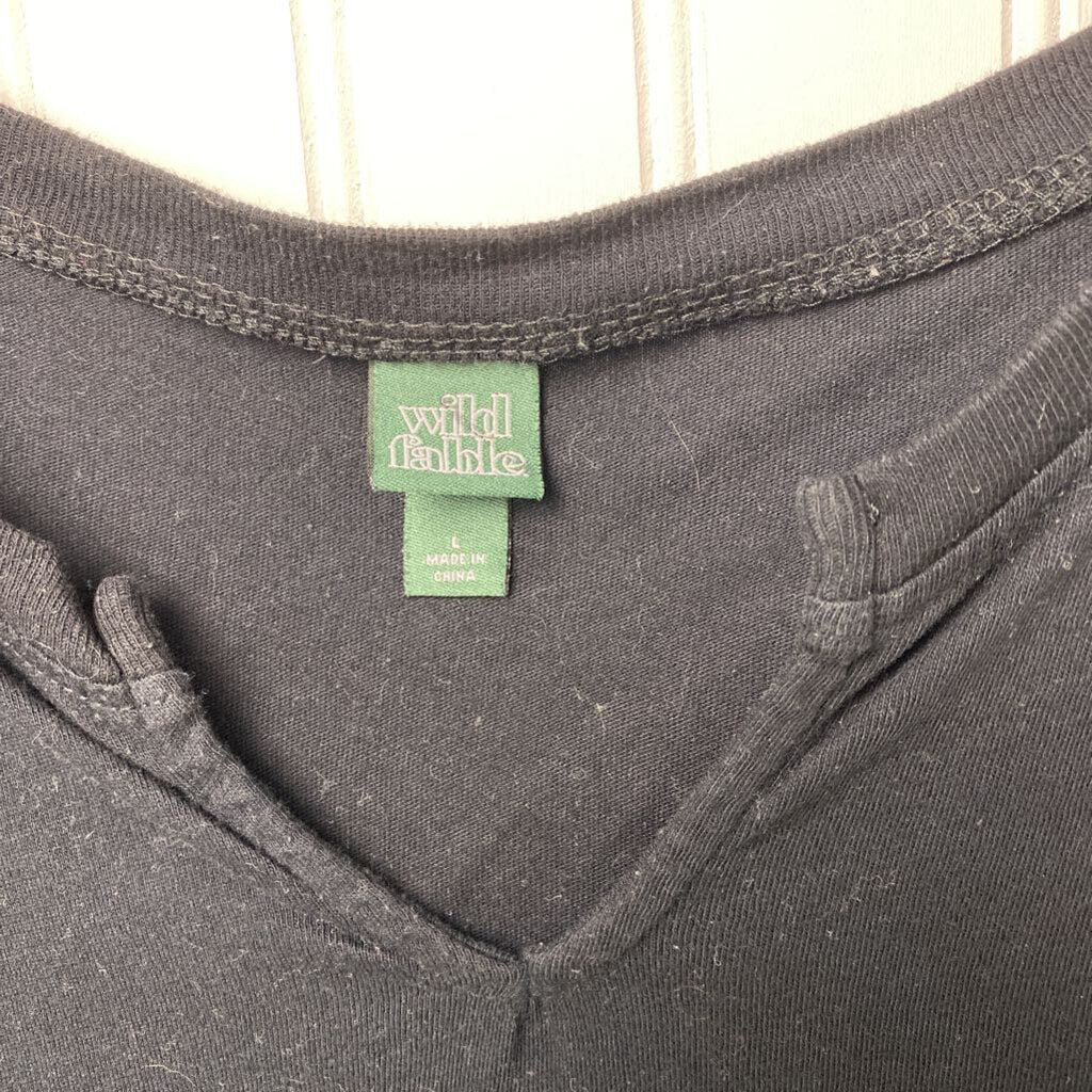 LONG SLEEVED V NECK