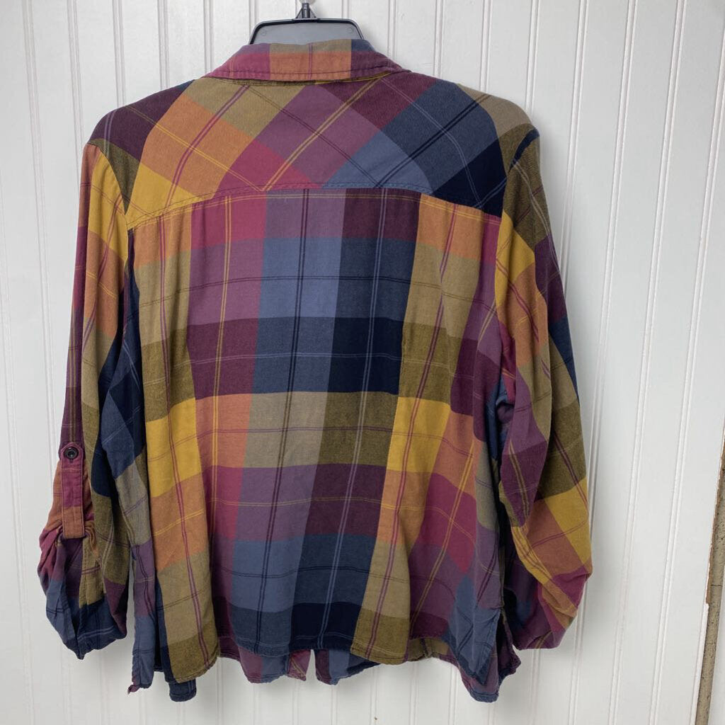 LONG SLEEVE BUTTON UP