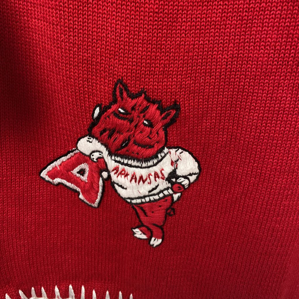 ARKANSAS RAZORBACKS SHORT SLEEVE SWEATER