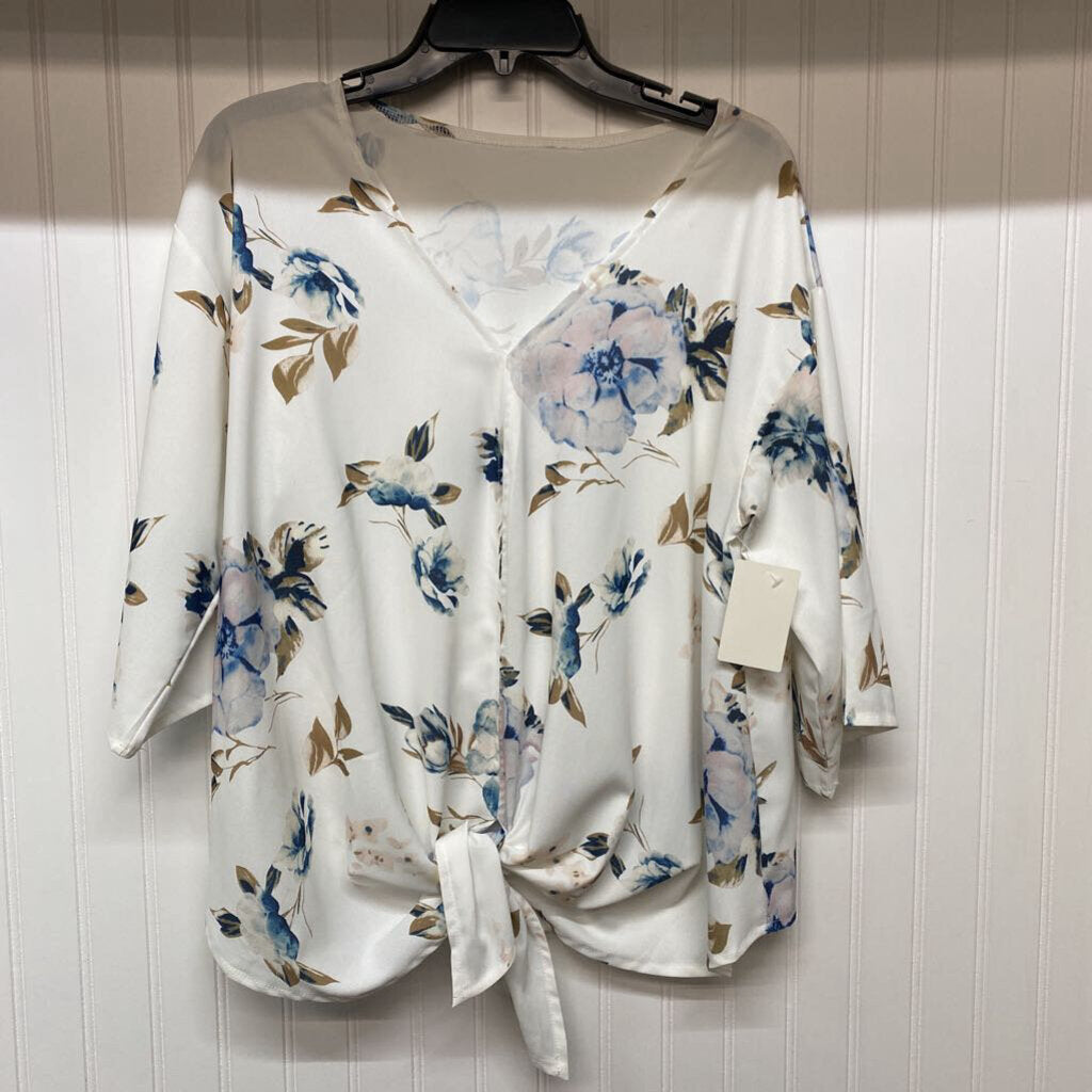 SHORT SLEEVE FLORAL PRINT BLOUSE