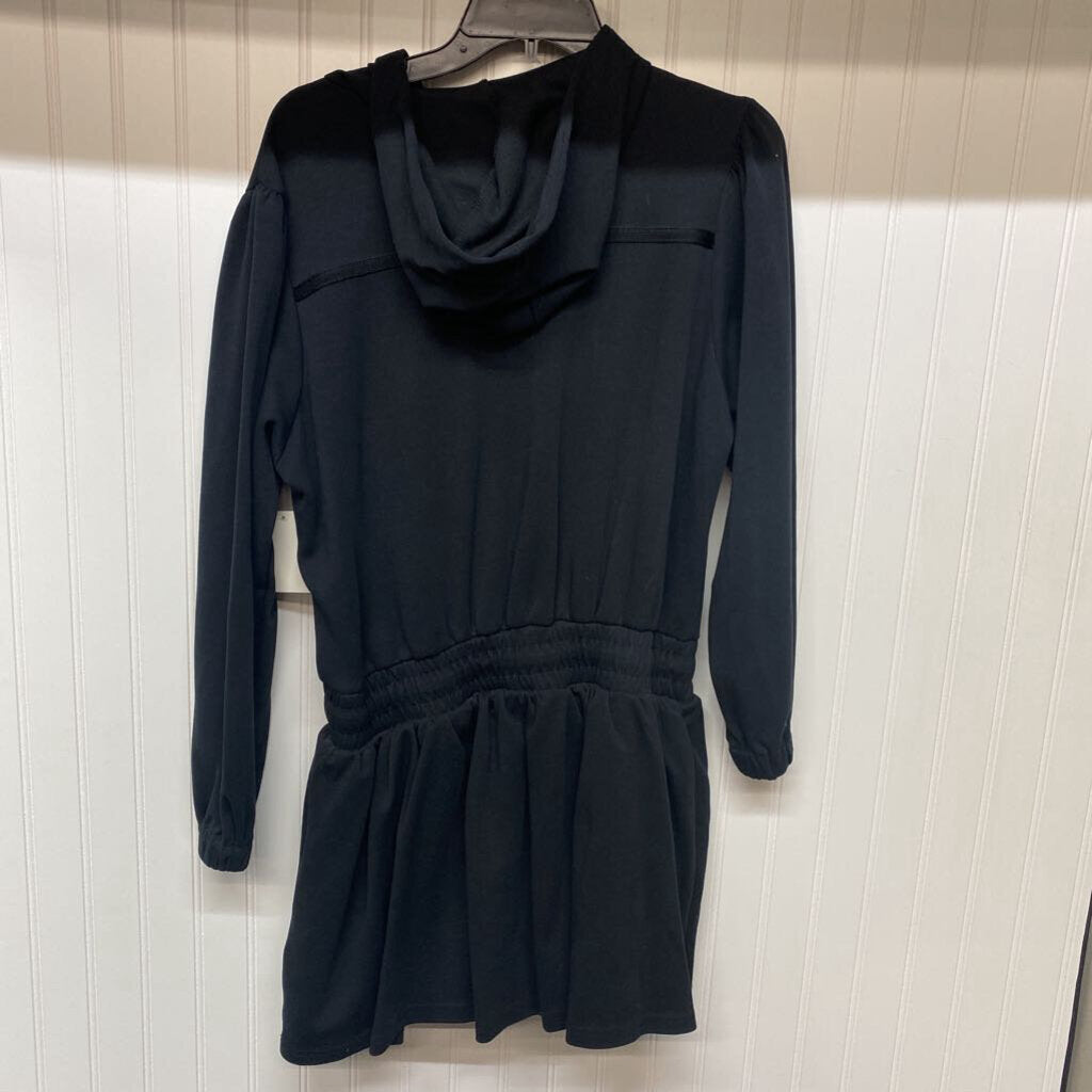 HOODED LONG SLEEVE SHORT KNIT DRESS