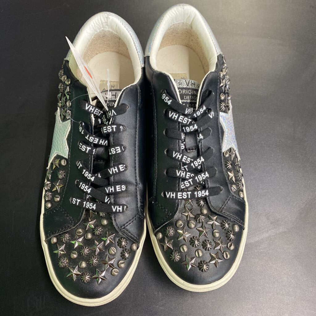 STUDDED SNEAKERS