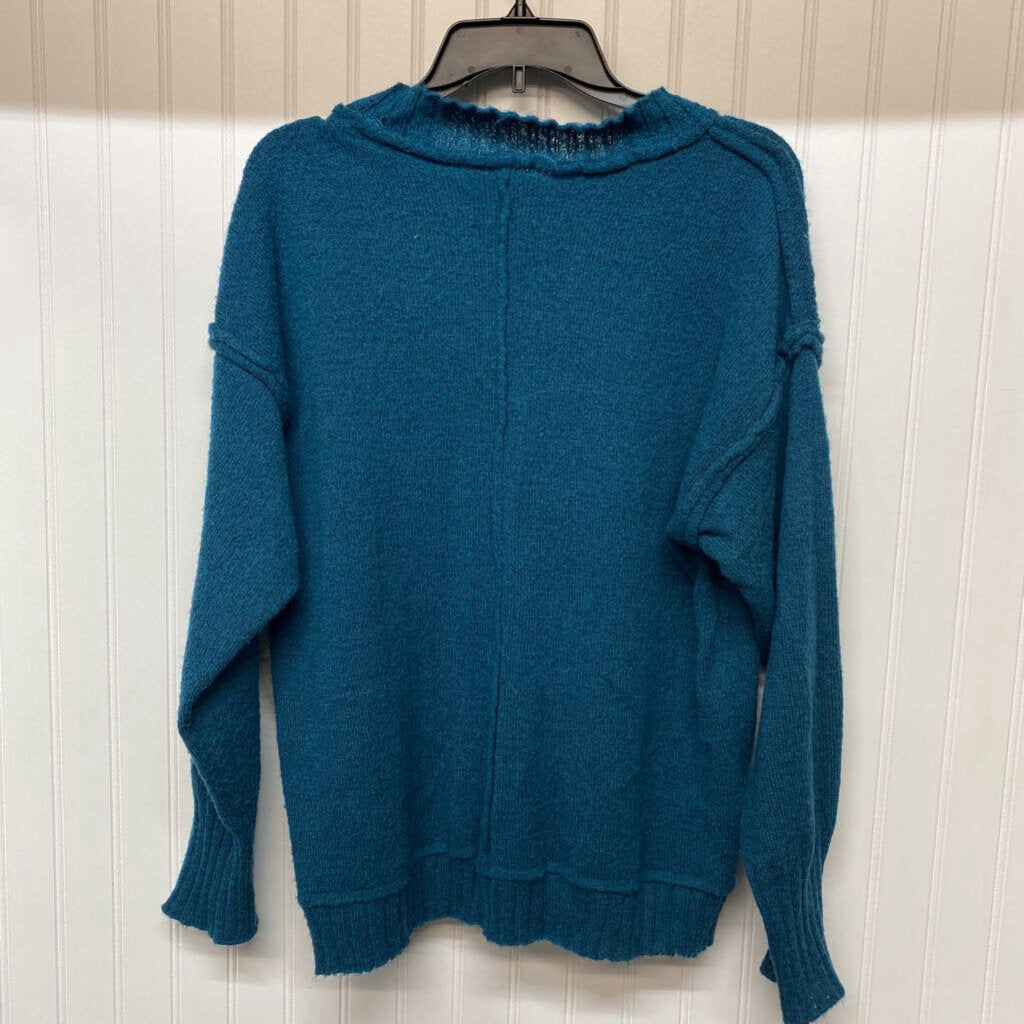 WOMENS PLUS SWEATER