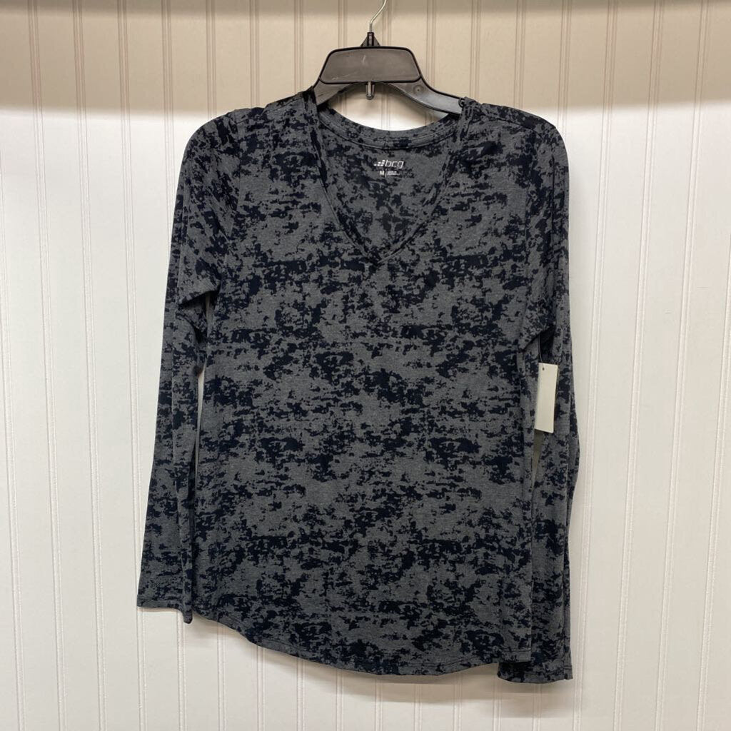 PATTERNED V NECK