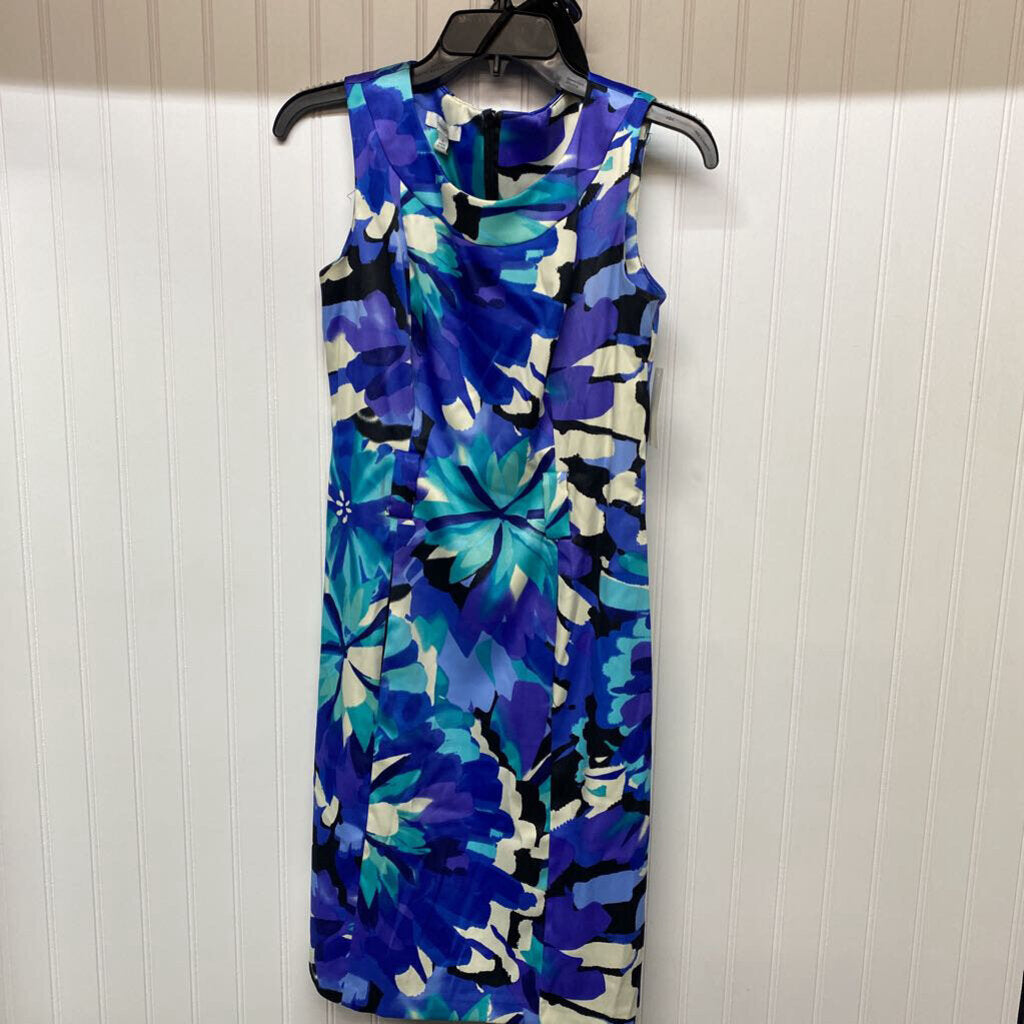 SLEEVLESS SHORT DRESS