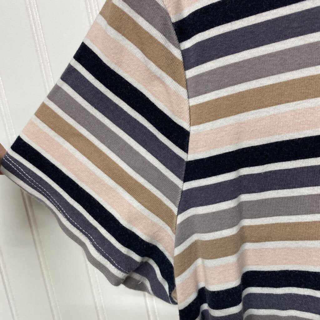 STRIPED SHORT SLEEVED