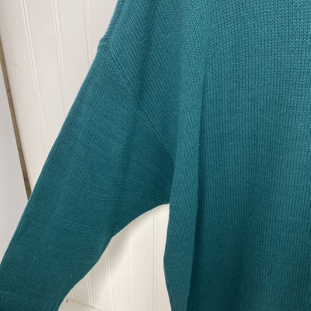WOMENS PLUS SWEATER