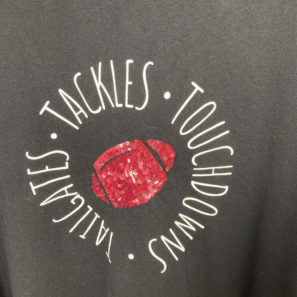 LONG SLEEVE GRAPHIC TEE