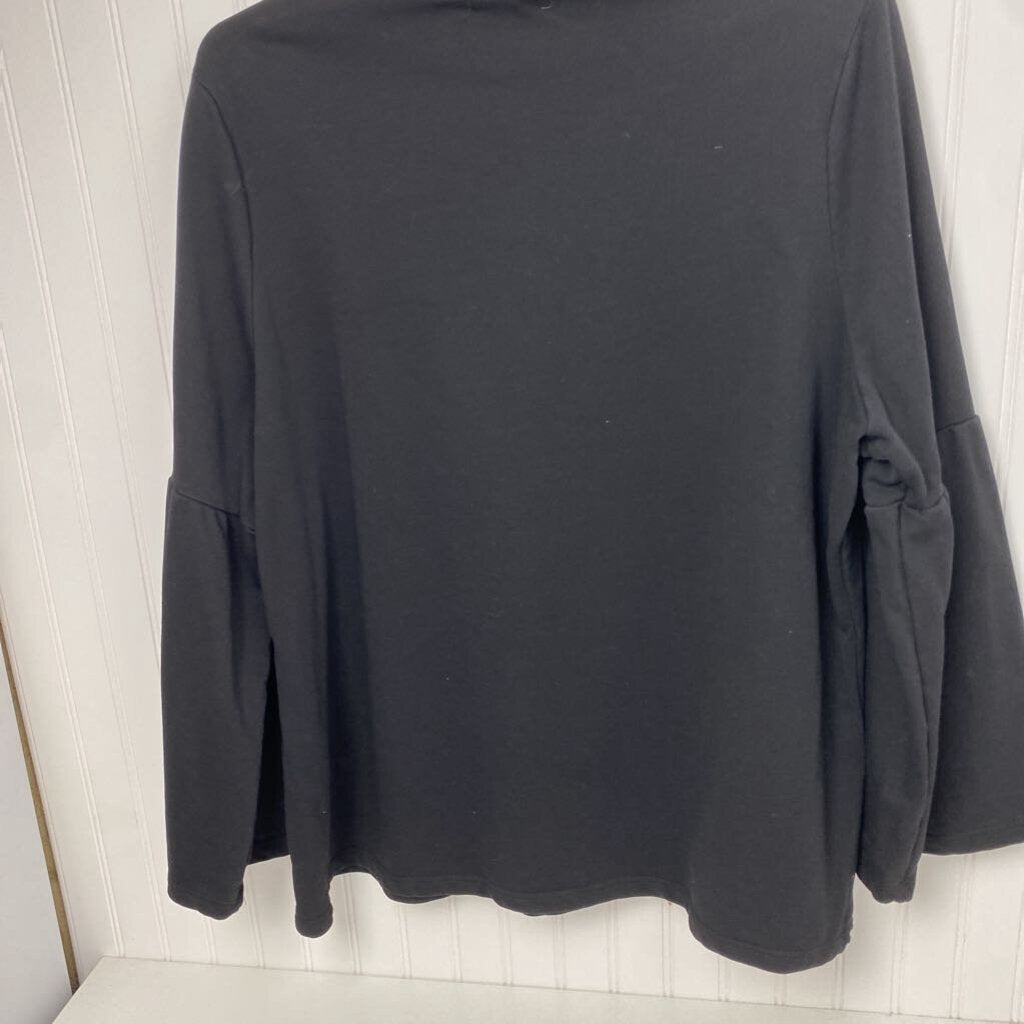 LONG SLEEVE MOCK NECK TOP
