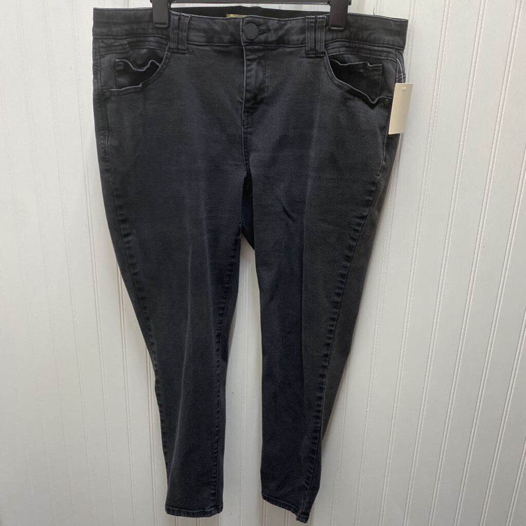 WOMENS PLUS SKINNY JEANS