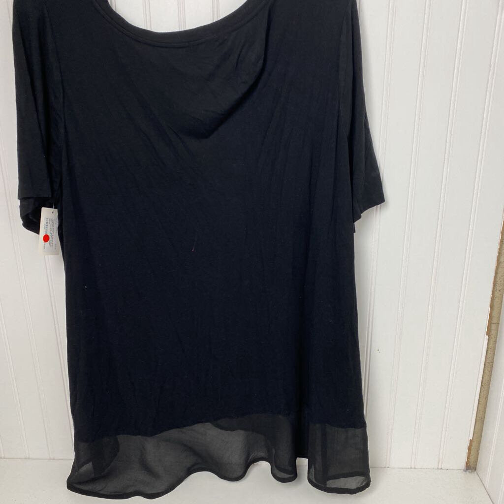 SHORT SLEEVE KNIT TOP