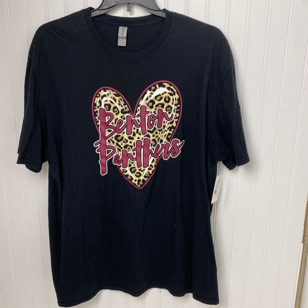 SHORT SLEEVE GRAPHIC TEE