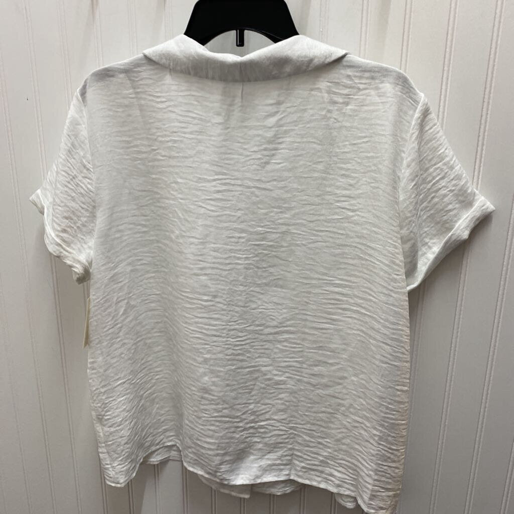 SHORT SLEEVE BUTTON UP