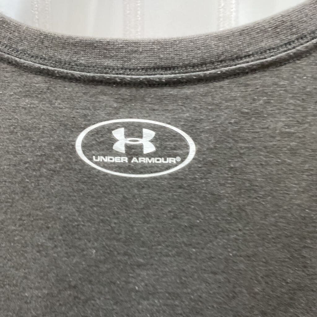 MENS GRAPHIC TEE