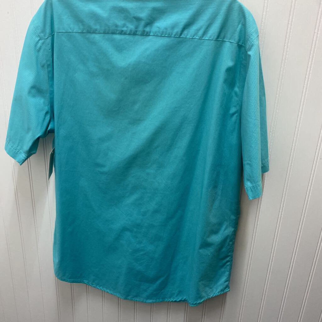 SHORT SLEEVE BUTTON UP SHIRT