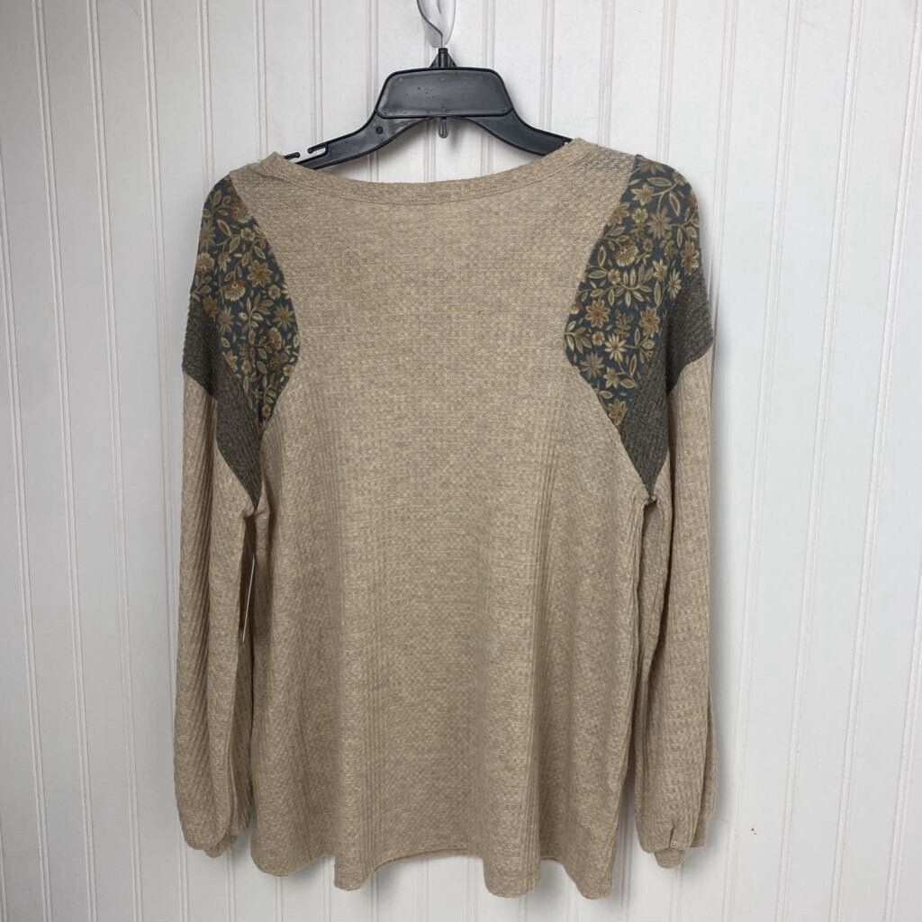 LONG SLEEVE KNIT TOP