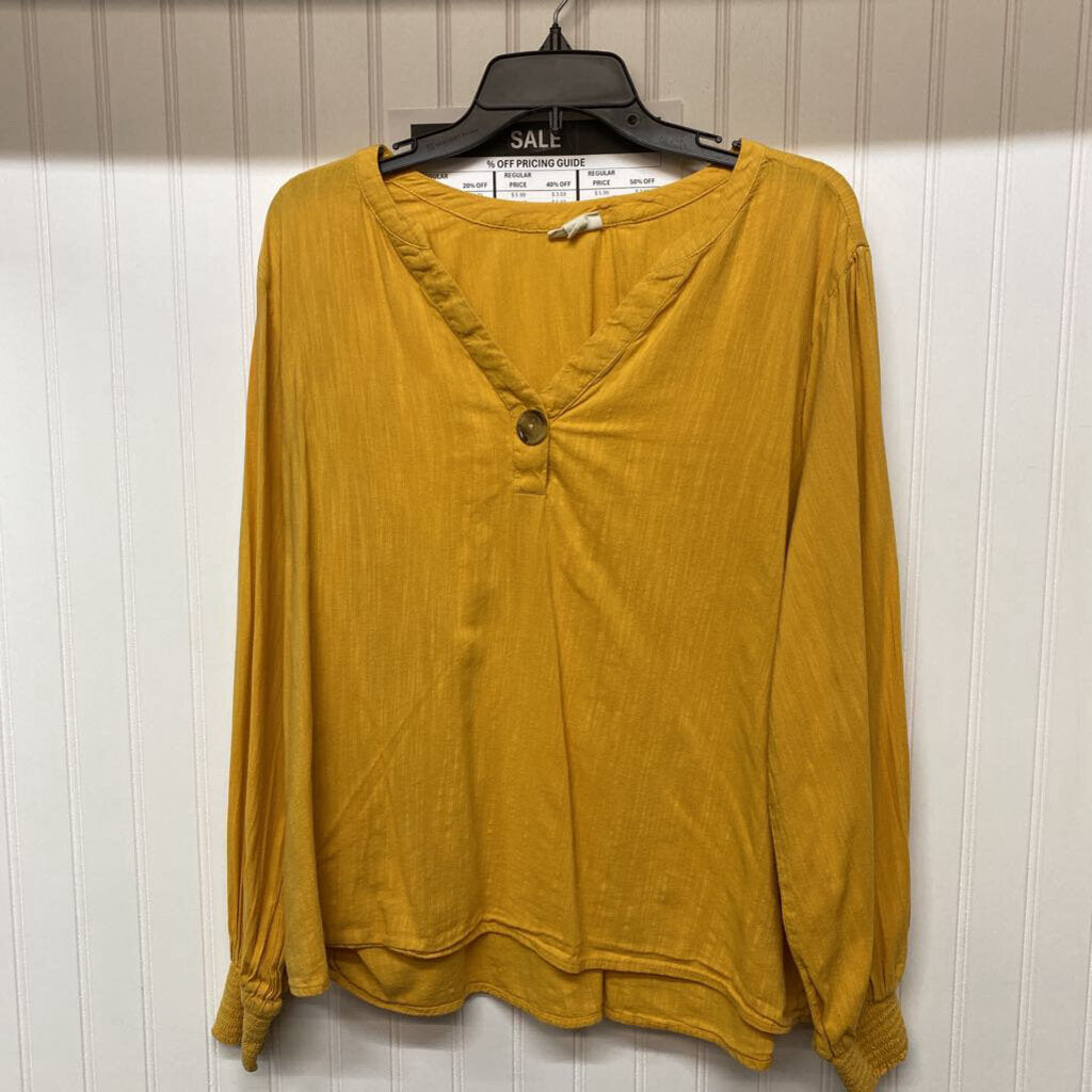 LONG SLEEVED V NECK