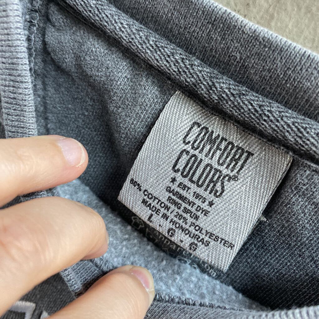 GRAPHIC SWEAT SHIRT