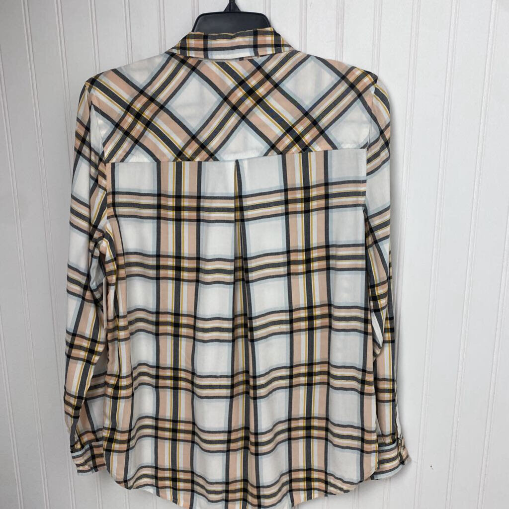 LONG SLEEVE PLAID BUTTON UP