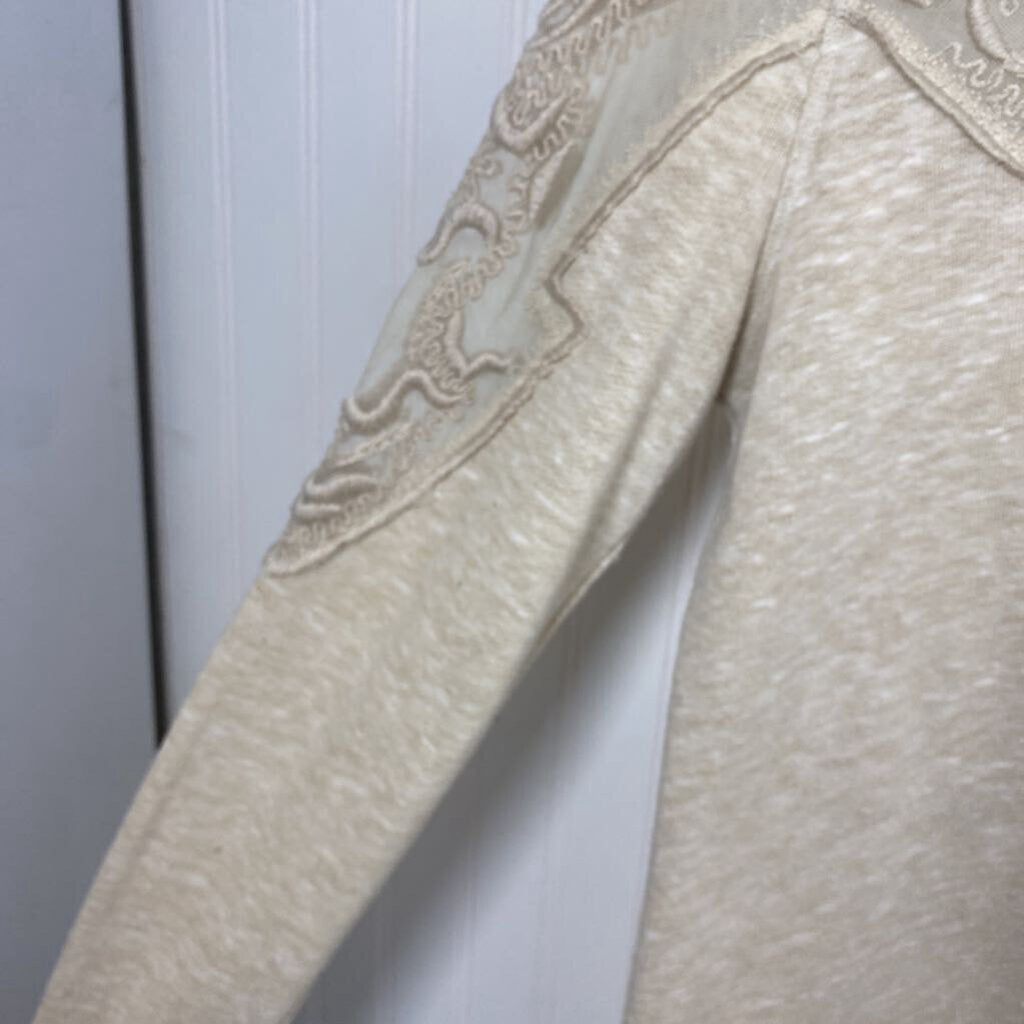 LONG SLEEVE KNIT TOP