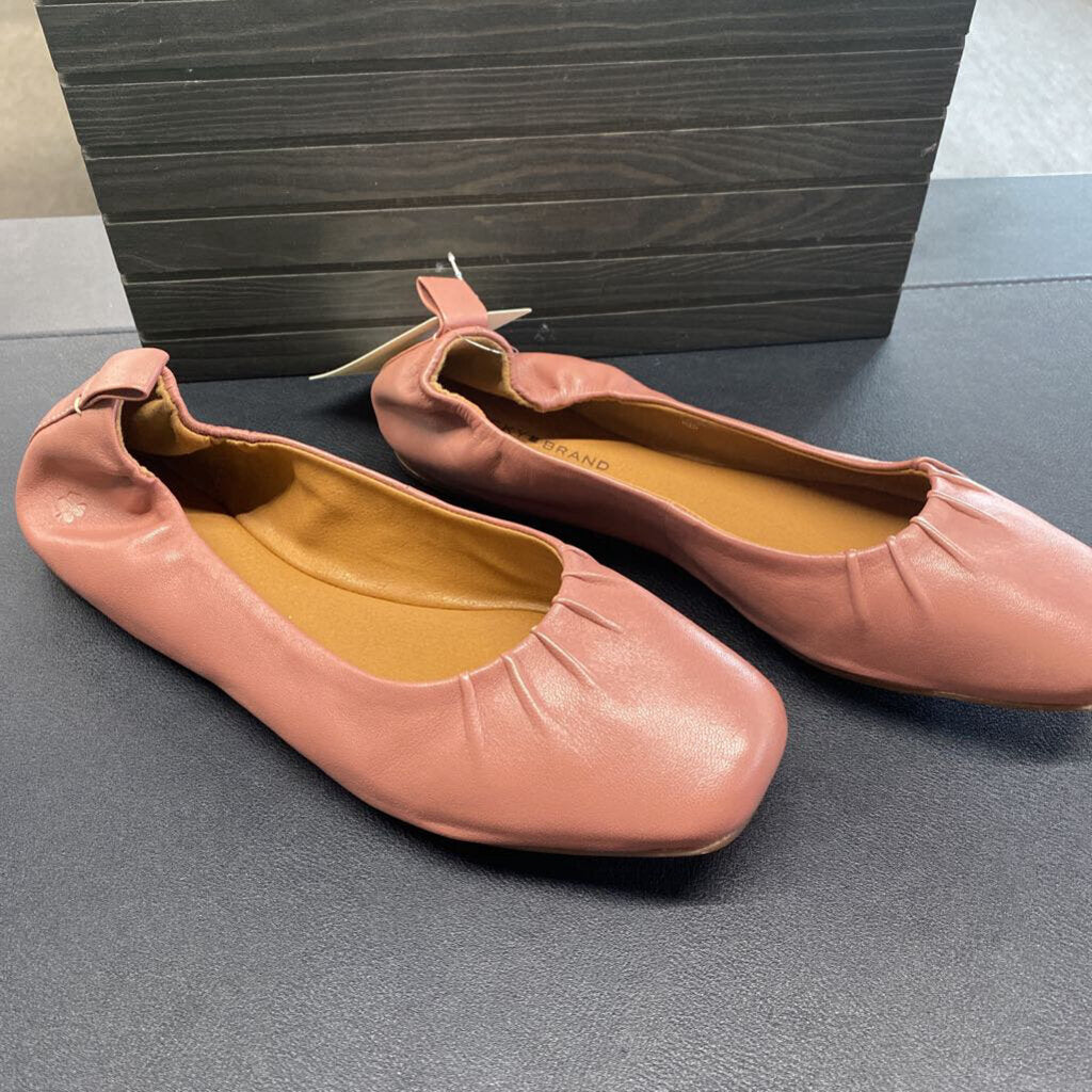 BASIC FLATS