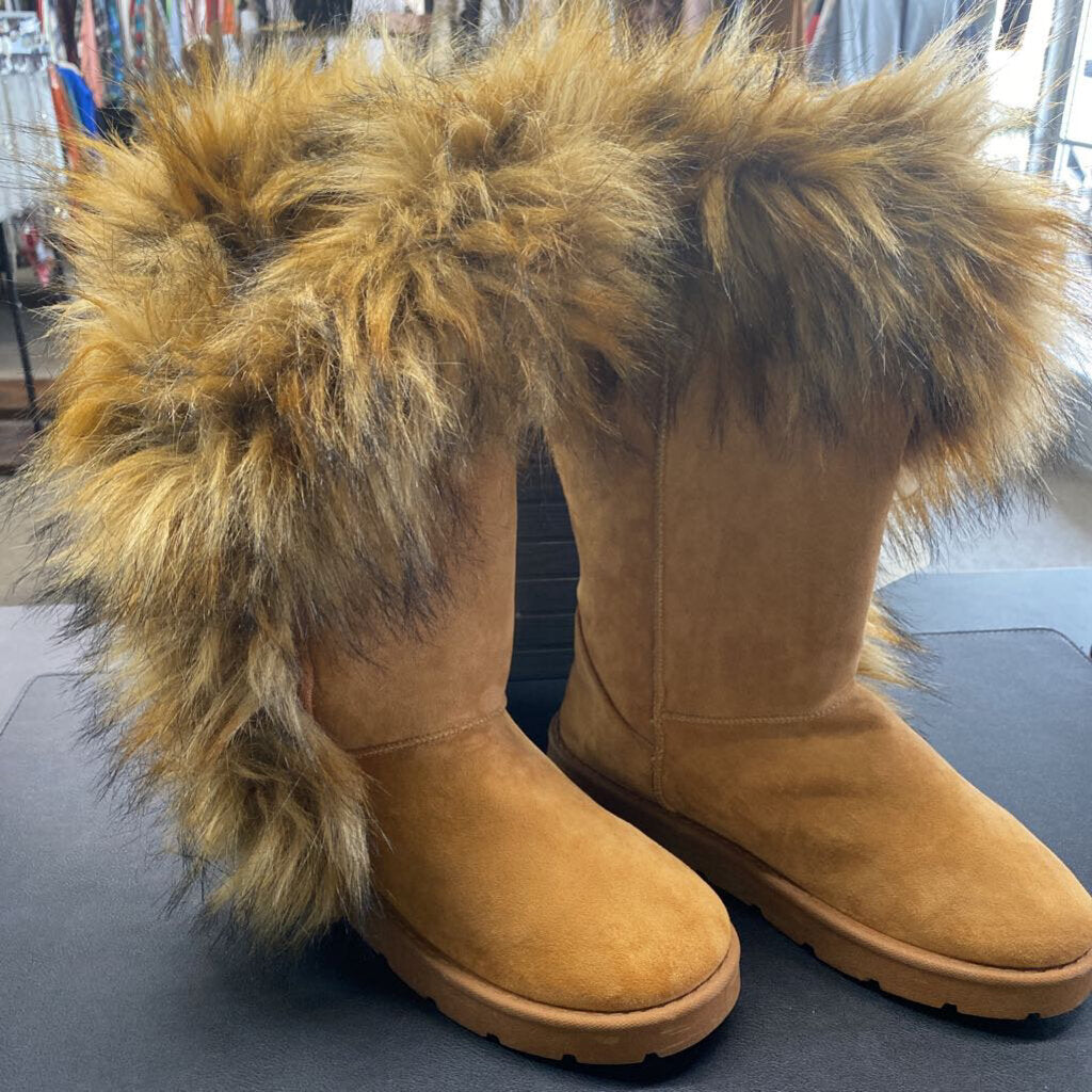 SUEDE AND FUR BOOTS