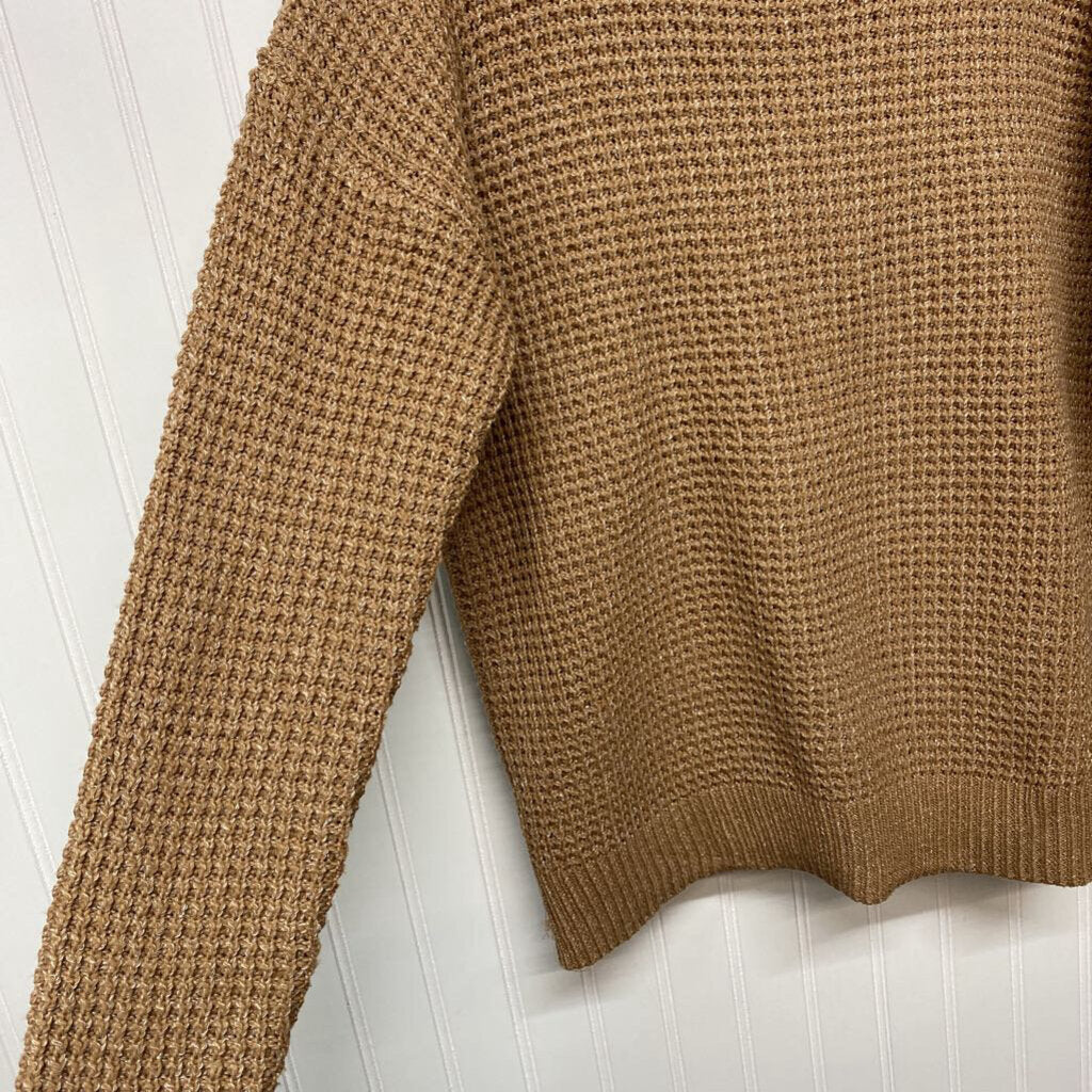 *LONG SLEEVE KNIT SWEATER