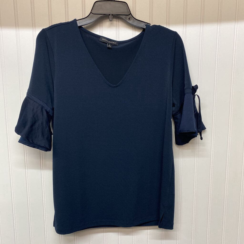 *SHORT SLEEVE V NECK TOP