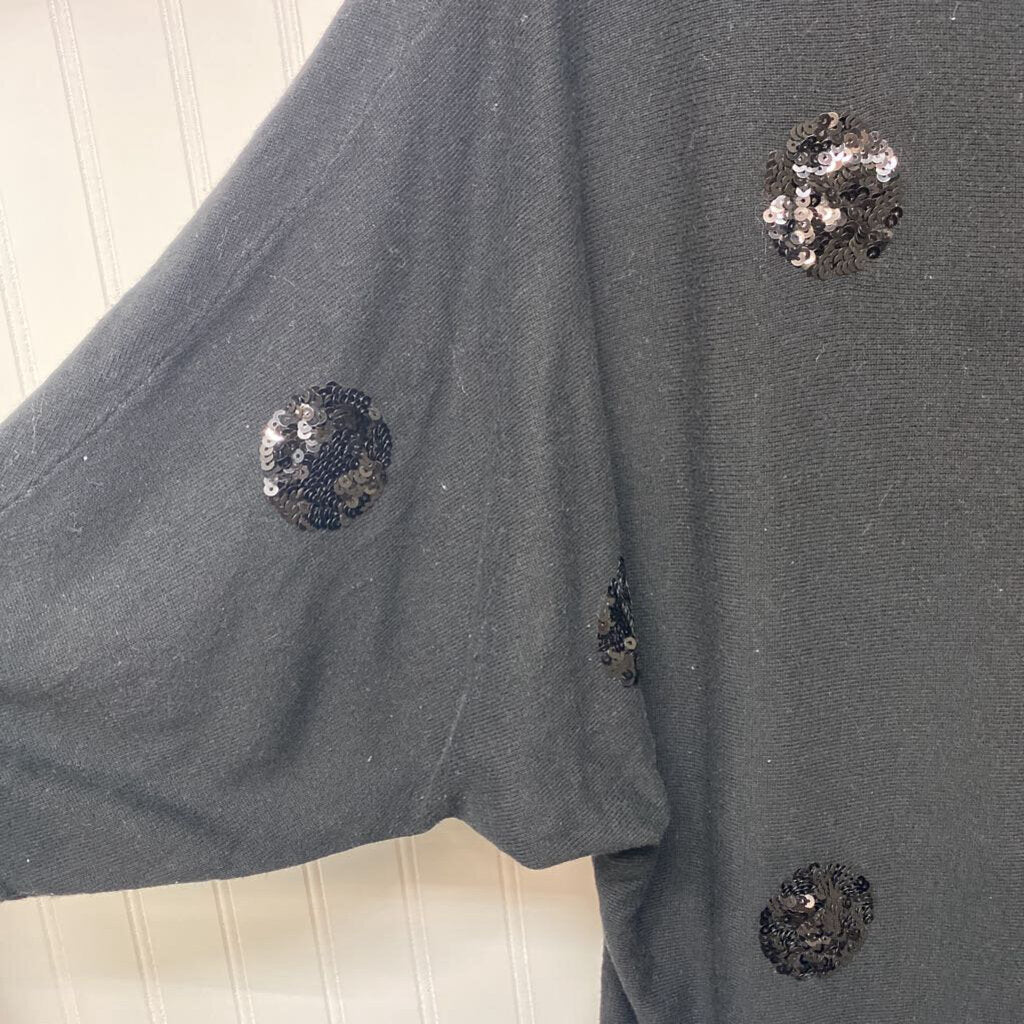 SEQUINNED SHORT SLEEVED SWEATER