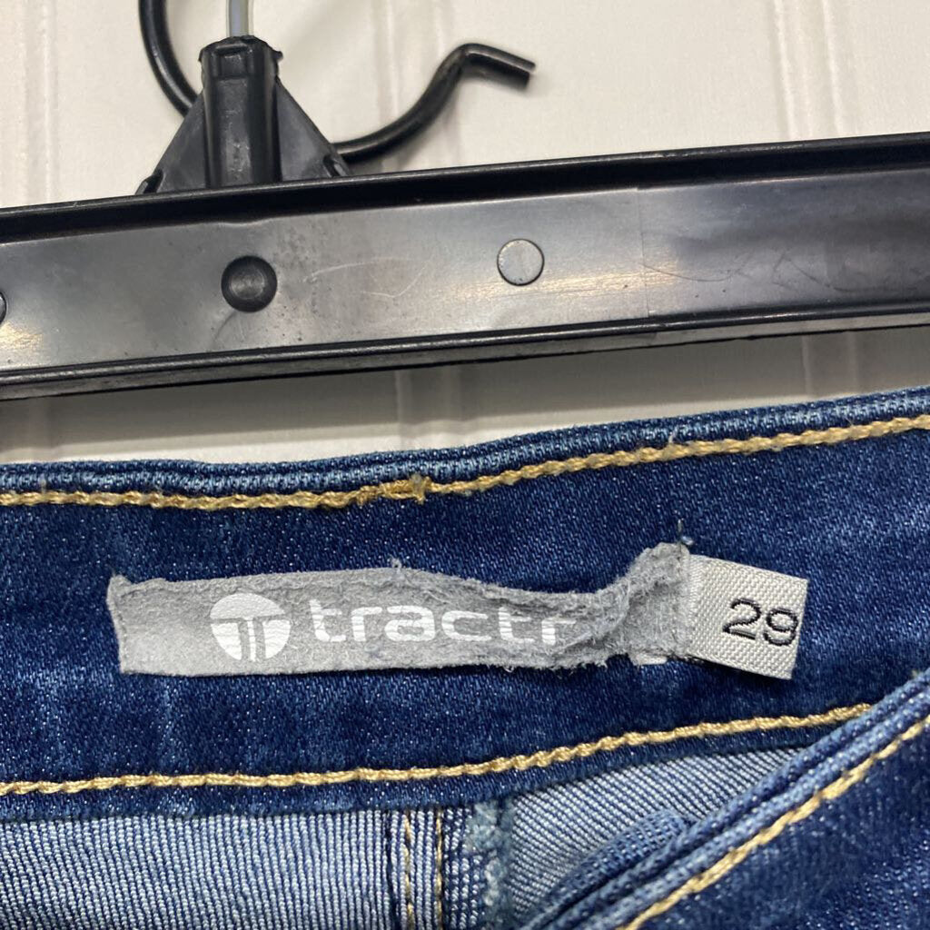 *STRAIGHT LEG DENIM JEANS