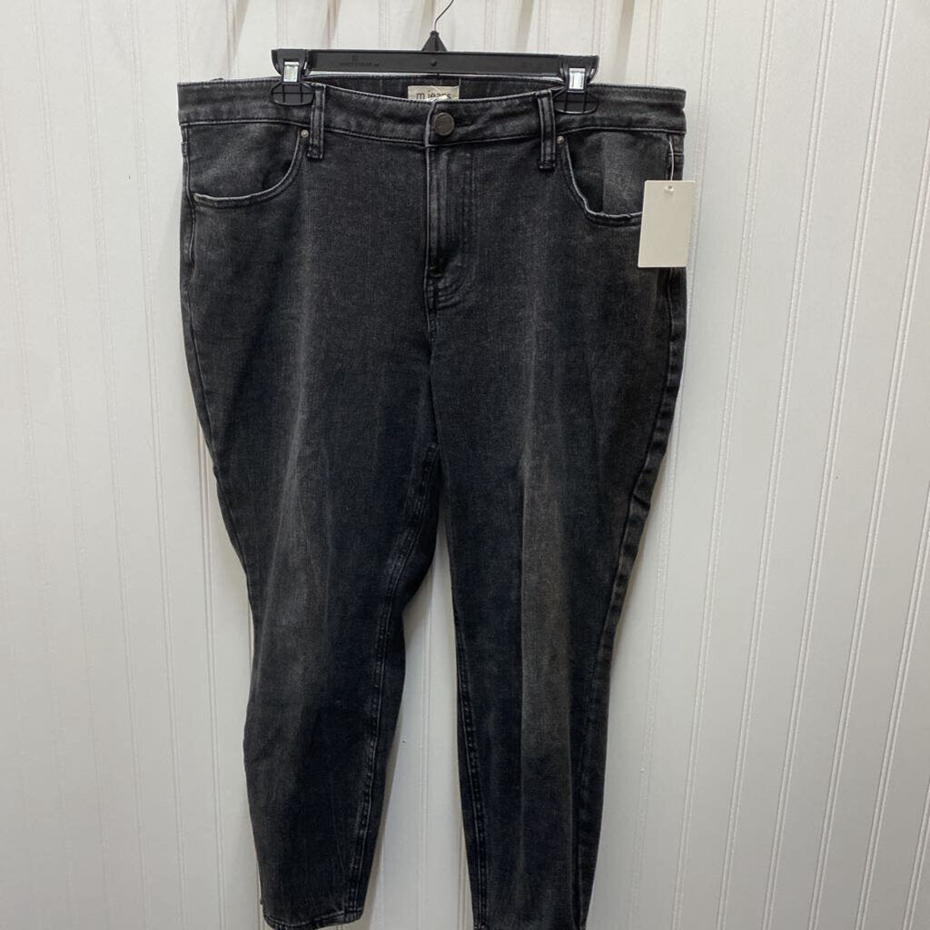 MID RISE JEANS