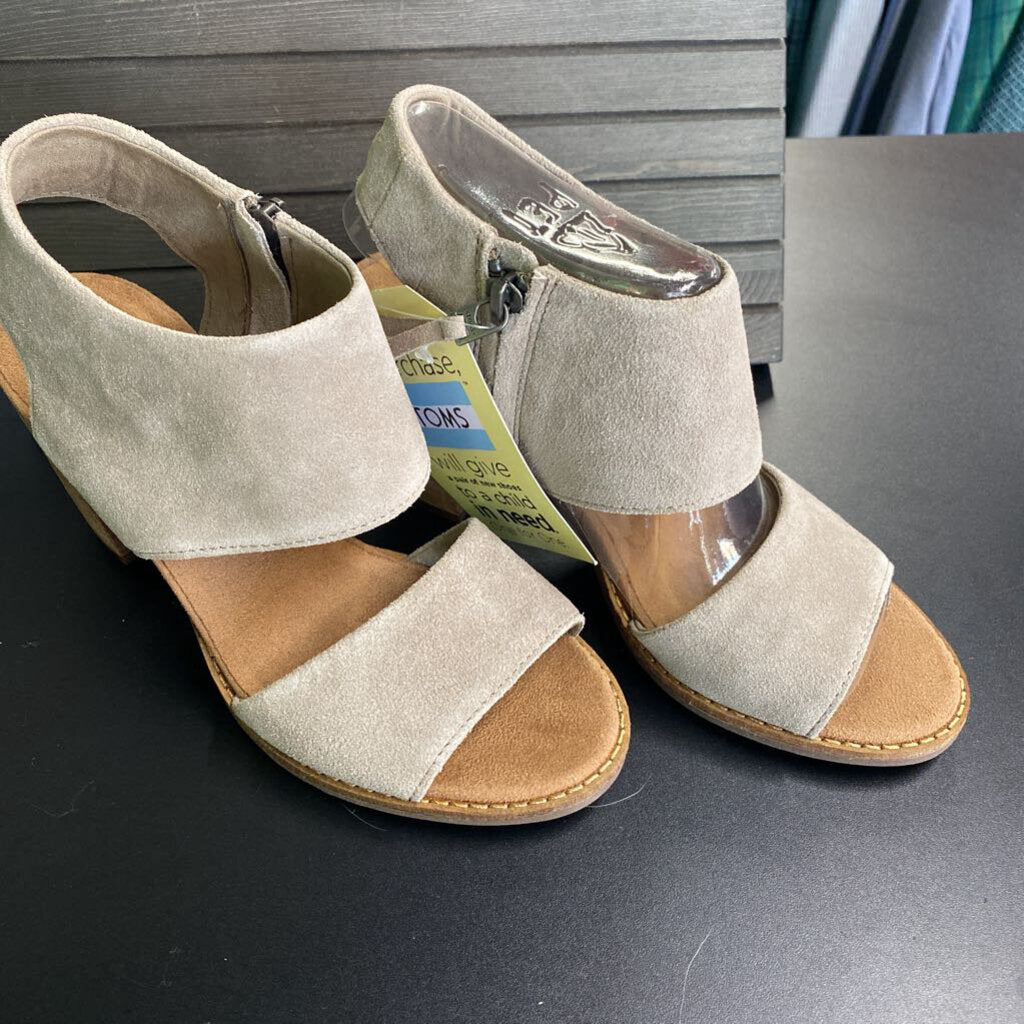 SUEDE OPEN TOED HEELS