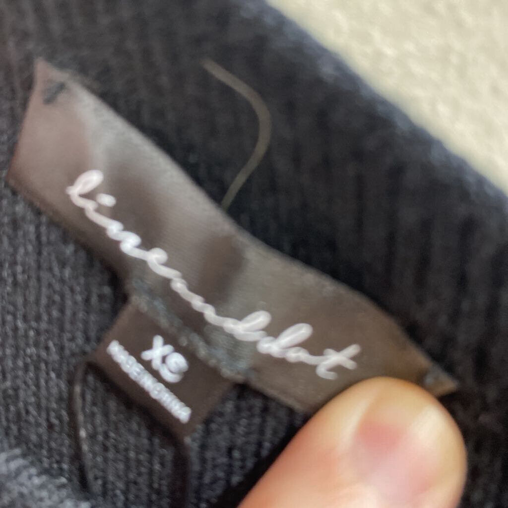 LADIES SWEATER