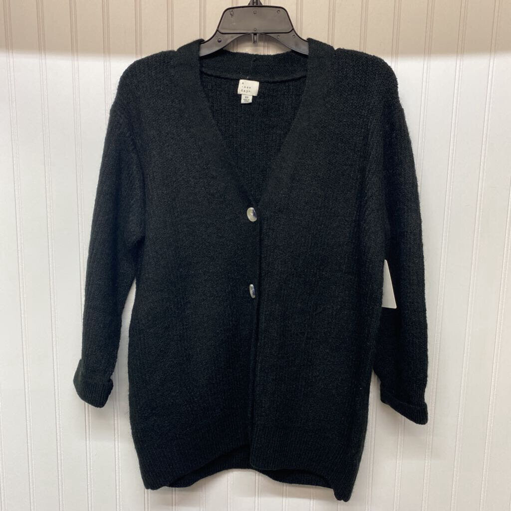 LADIES CARDIGAN SWEATER