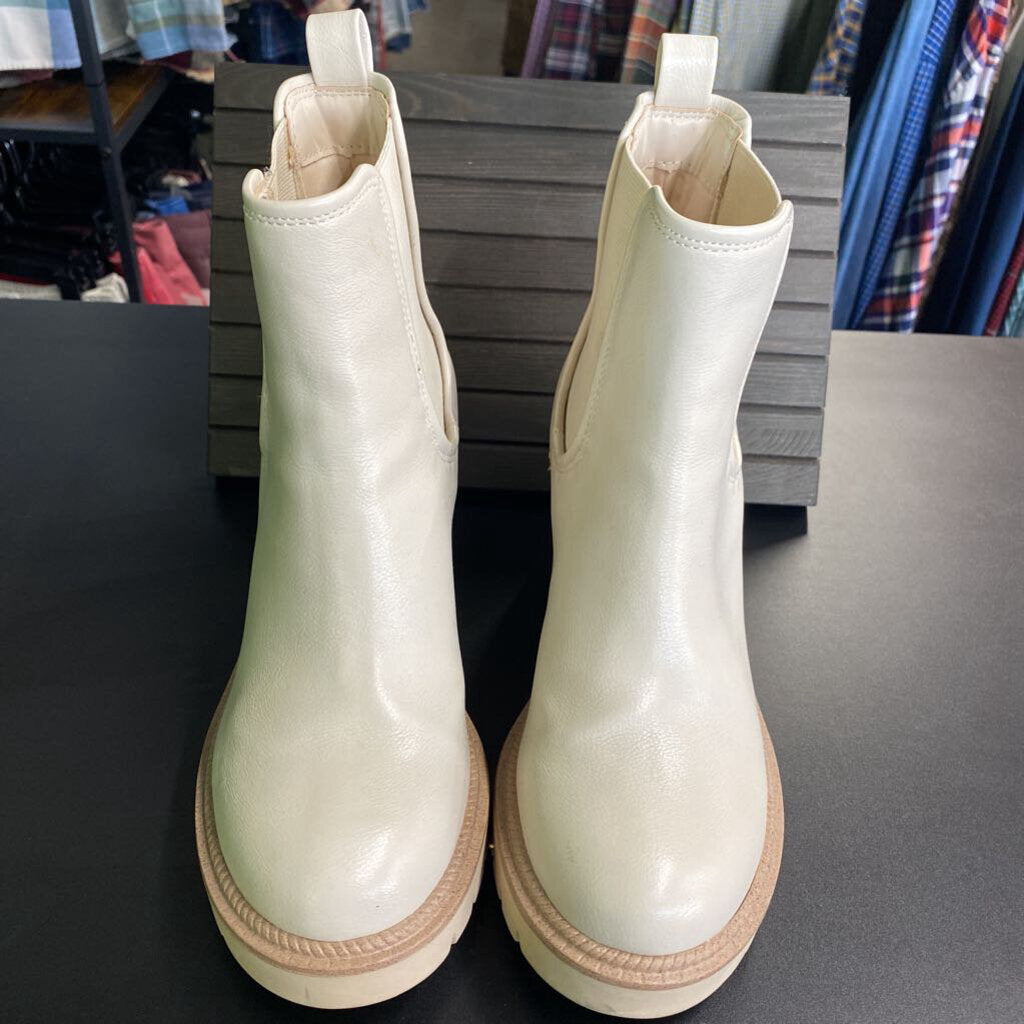 FAUX LEATHER ANKLE BOOTS