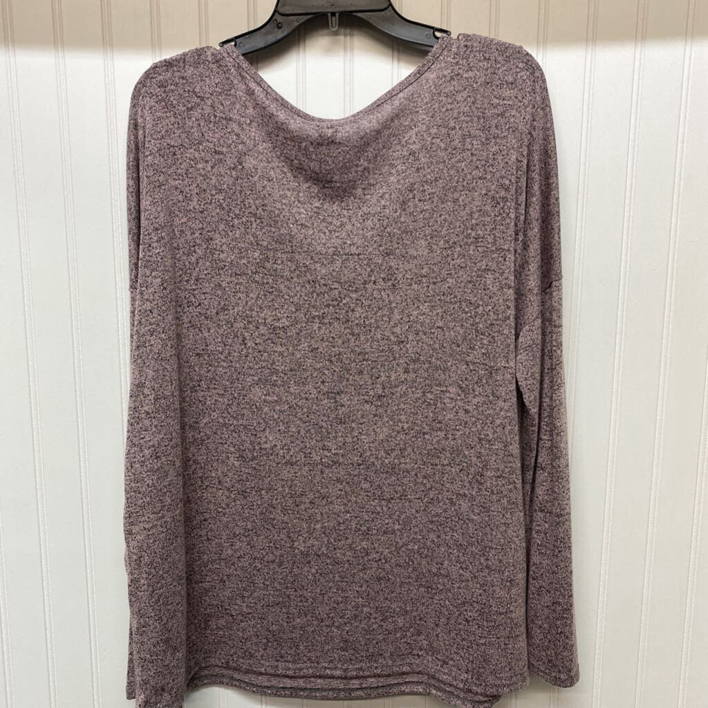 LONG SLEEVED TOP