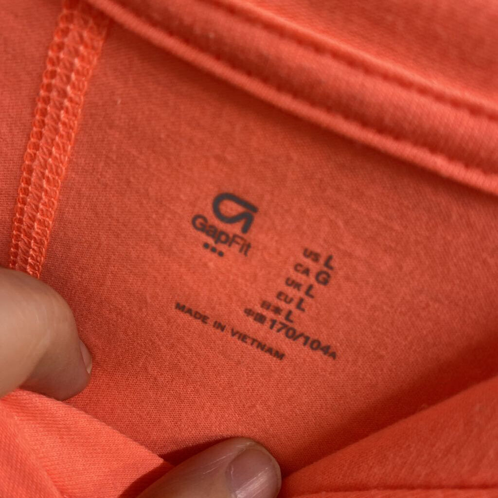 LONG SLEEVED HOODED TOP