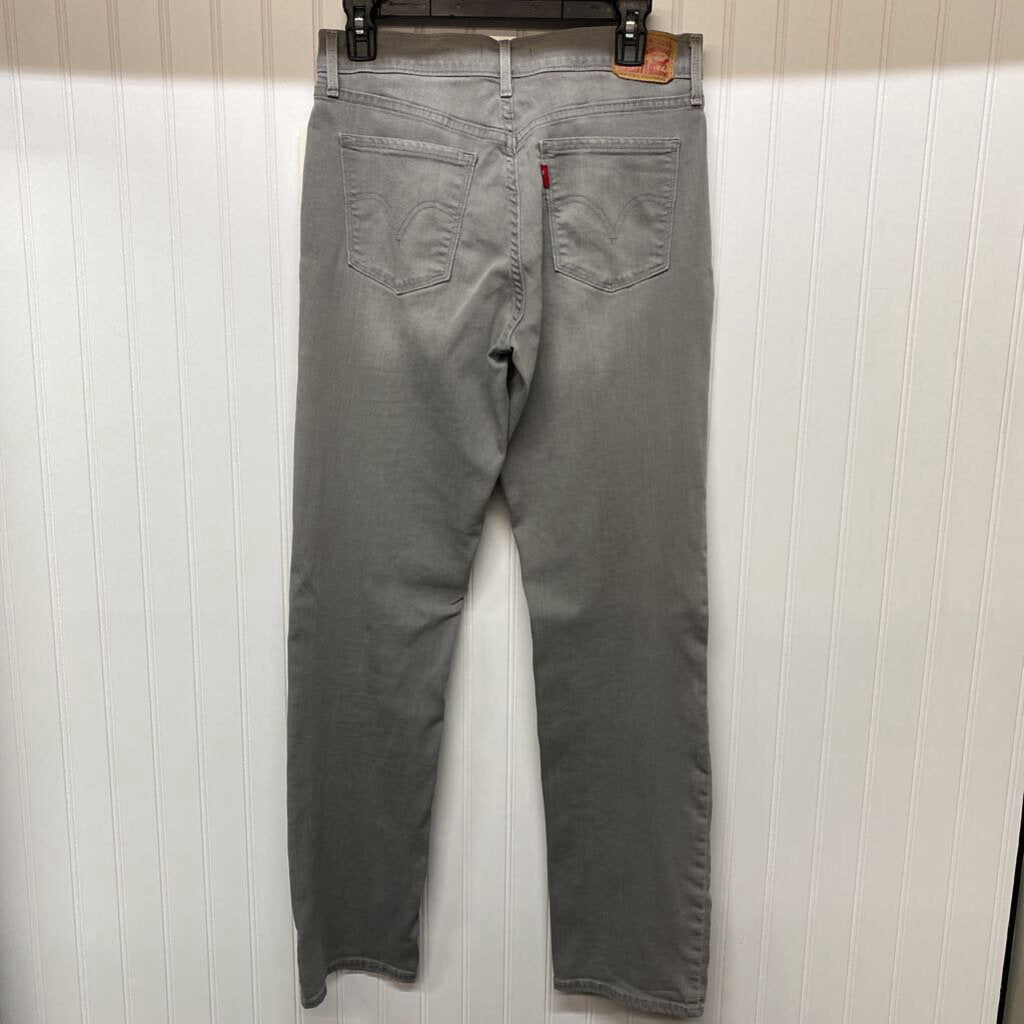 STRAIGHT CUT JEANS
